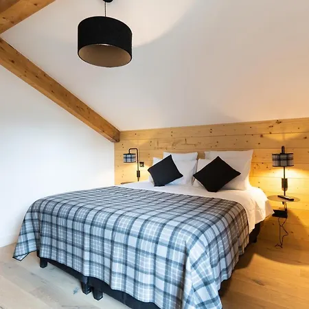 Les Roches Du Mont Blanc - &