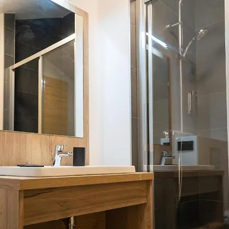 Les Roches Du Mont Blanc - & Aparthotel