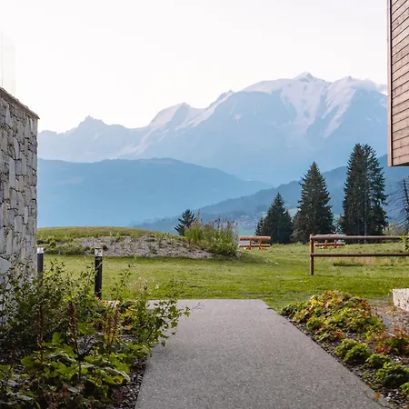 Les Roches Du Mont Blanc - &