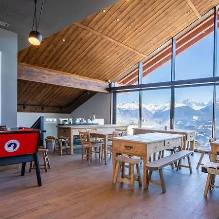 Les Roches Du Mont Blanc