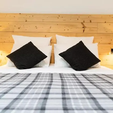 Les Roches Du Mont Blanc Lejlighedshotel Combloux
